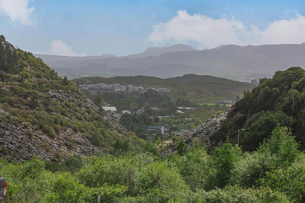 Stiniog Lodge Blaenau Ffestiniog Exteriör bild